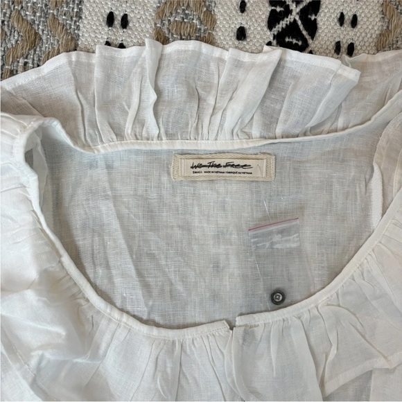 NWT We The Free Free People Puff flutter Sleeve 100% Linen Button Up blouse | S - Picture 2 of 12